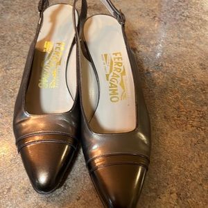 Salvatore Ferragamo Women's Black and Gray Slingback Shoes